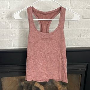 Lululemon Swiftly Tech Racerback race length size 4